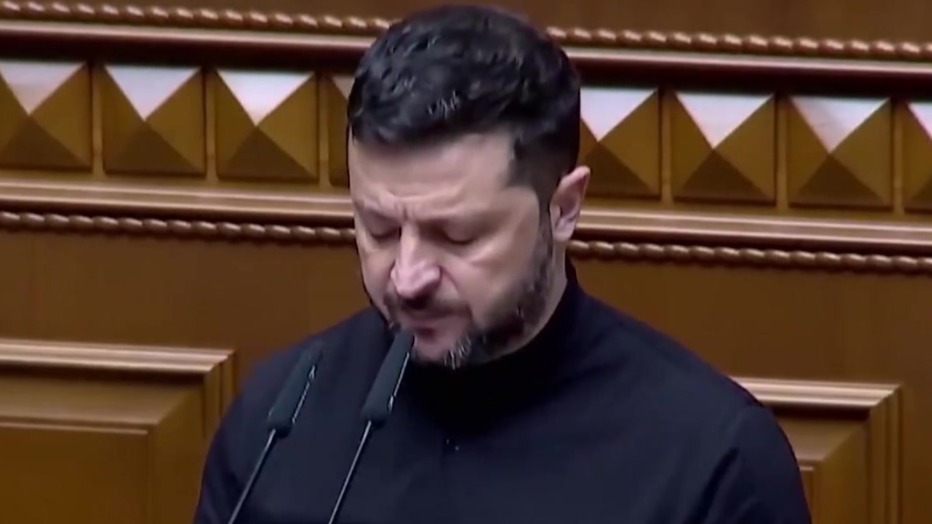 泽连斯基拒朝战模式，普京视特朗普为工具？