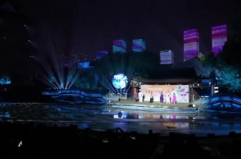 橘子洲江天暮雪文化园 全运圣火邂逅千年暮雪