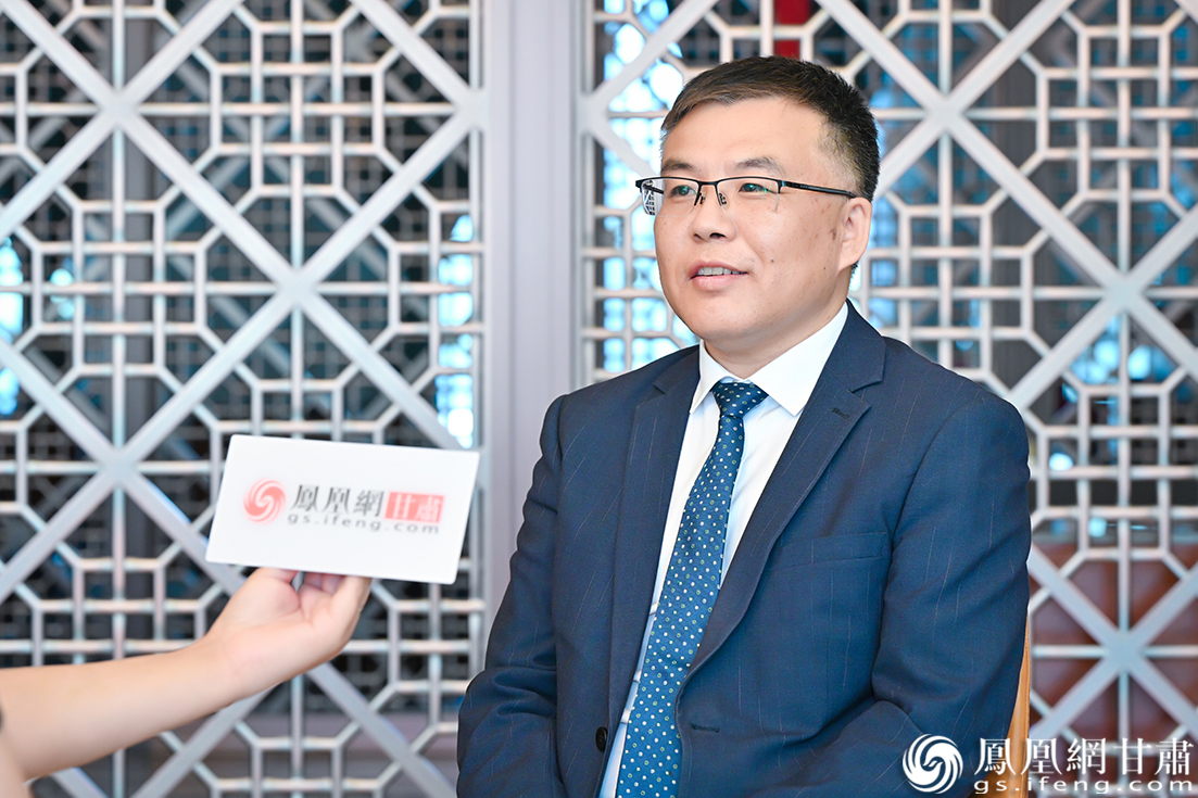 迟刚接受凤凰网专访时说,“一带一路”高校联盟已成为助力民心相通和人才培养的公共合作平台。