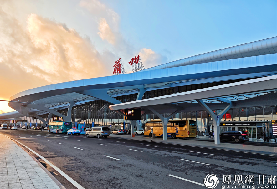 枢纽初成 擎动未来 摄影/曹昱