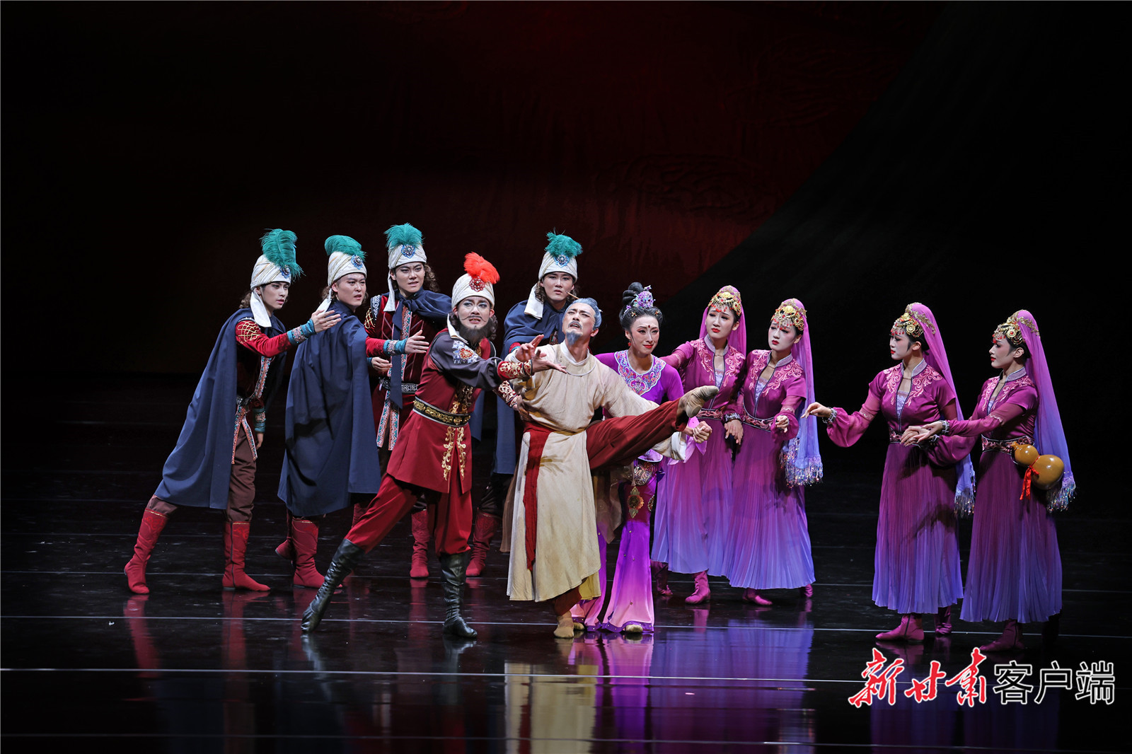 2025年综合提升新版《丝路花雨》在敦煌大剧院精彩上演