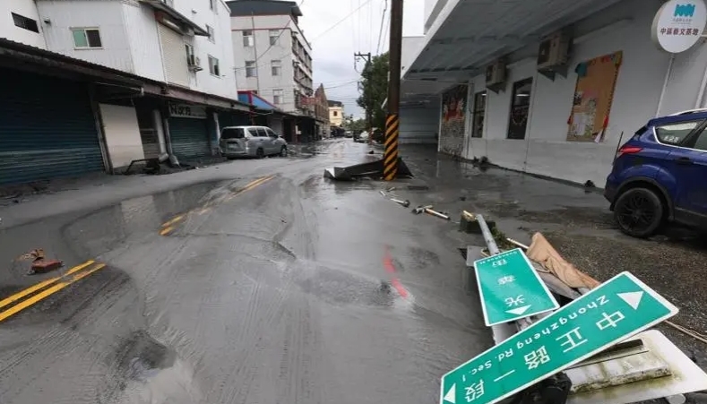 “桦加沙”来袭,台湾花莲光复城区惨况曝光
