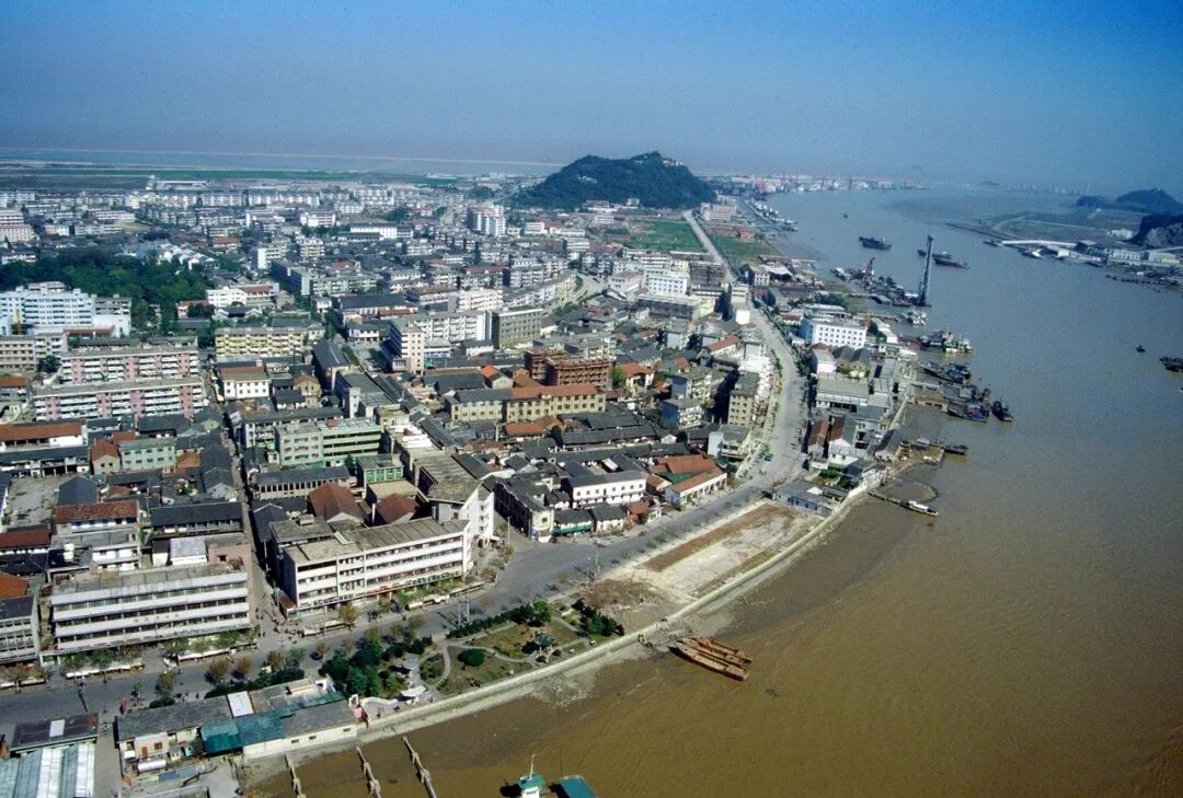 上世纪90年代的镇海老城