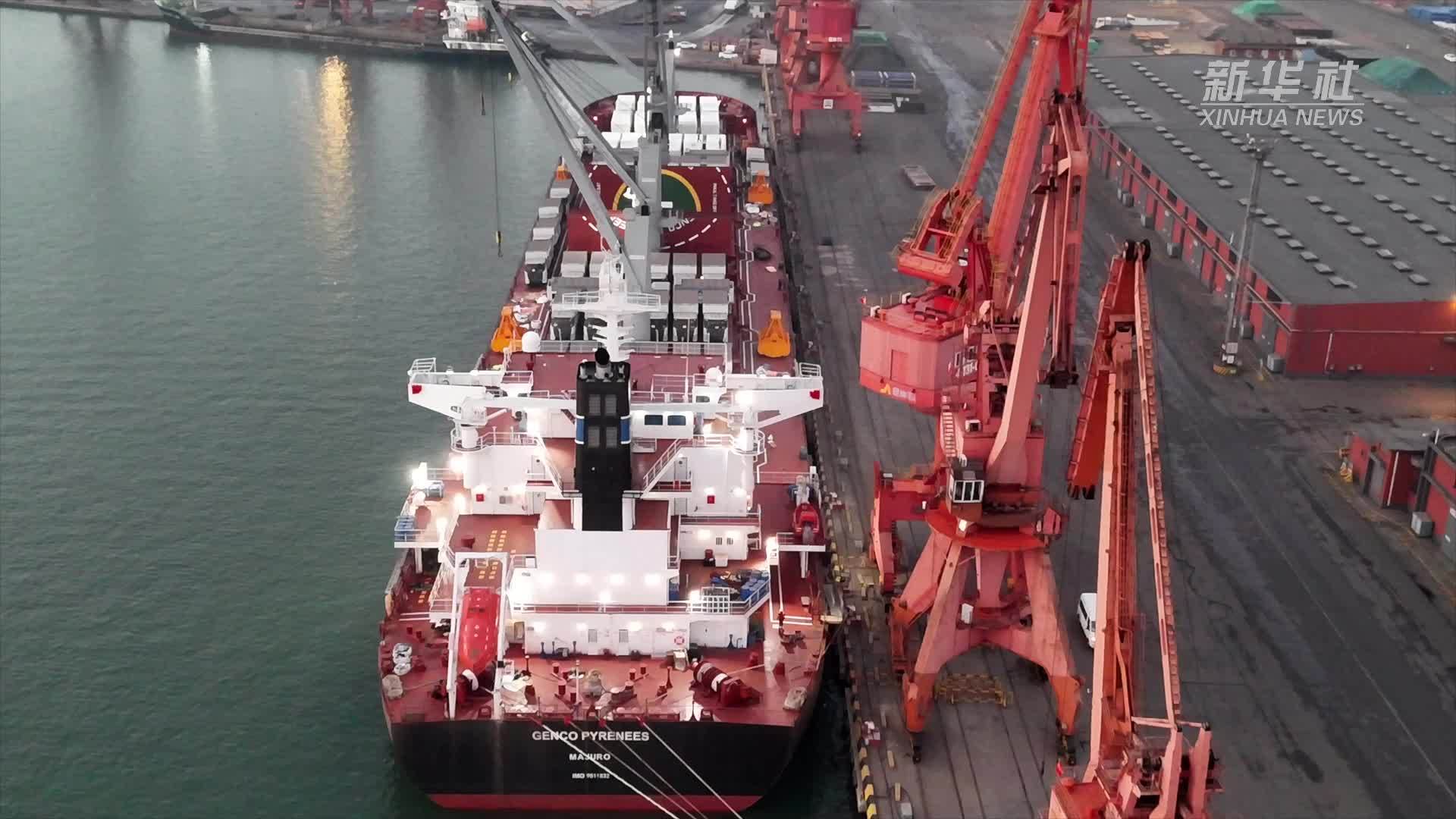 “检港快联”无缝衔接！120辆援建重型自卸车高效通关启运