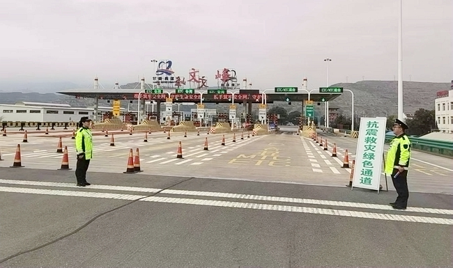 多方力量集结 直击甘肃陇西抗震救灾最新进展