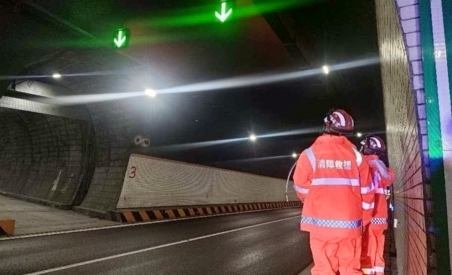 多方力量集结 直击甘肃陇西抗震救灾最新进展