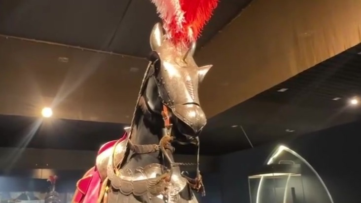 乔治娅·科尔索：欧洲骑士铠甲“东游记”