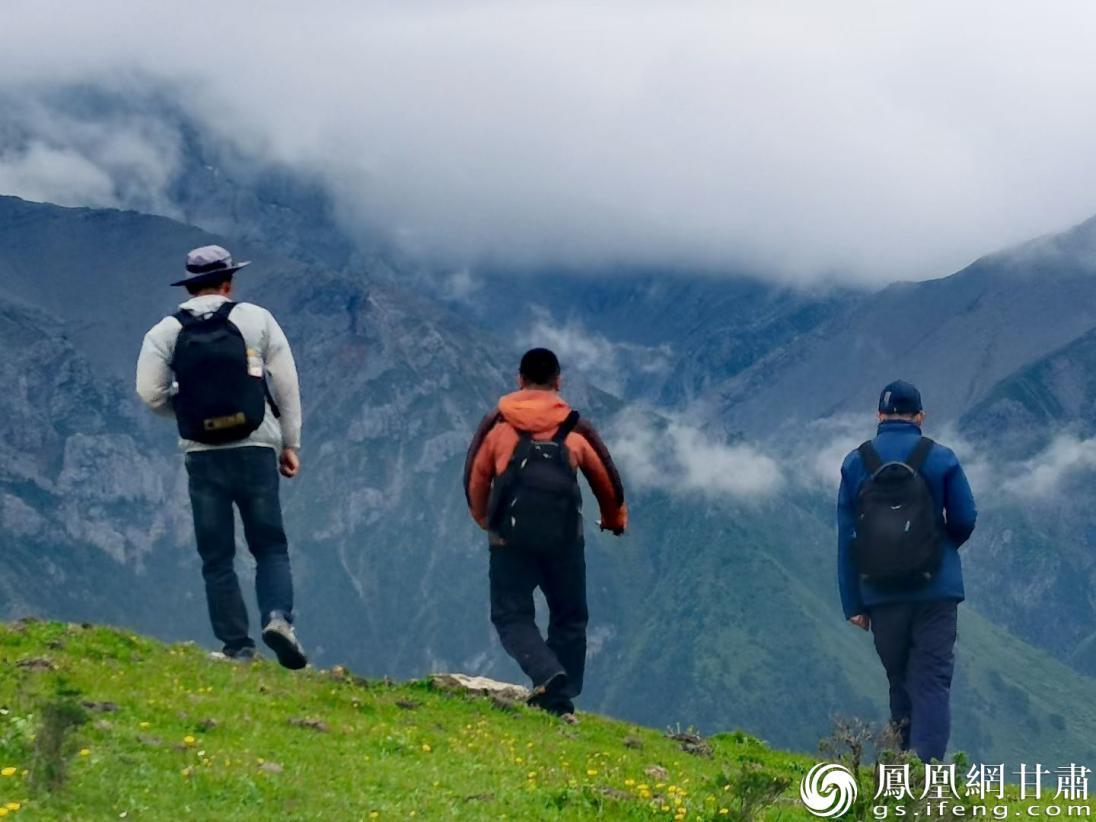 甘南高原山地众多，自然风光美不胜收。