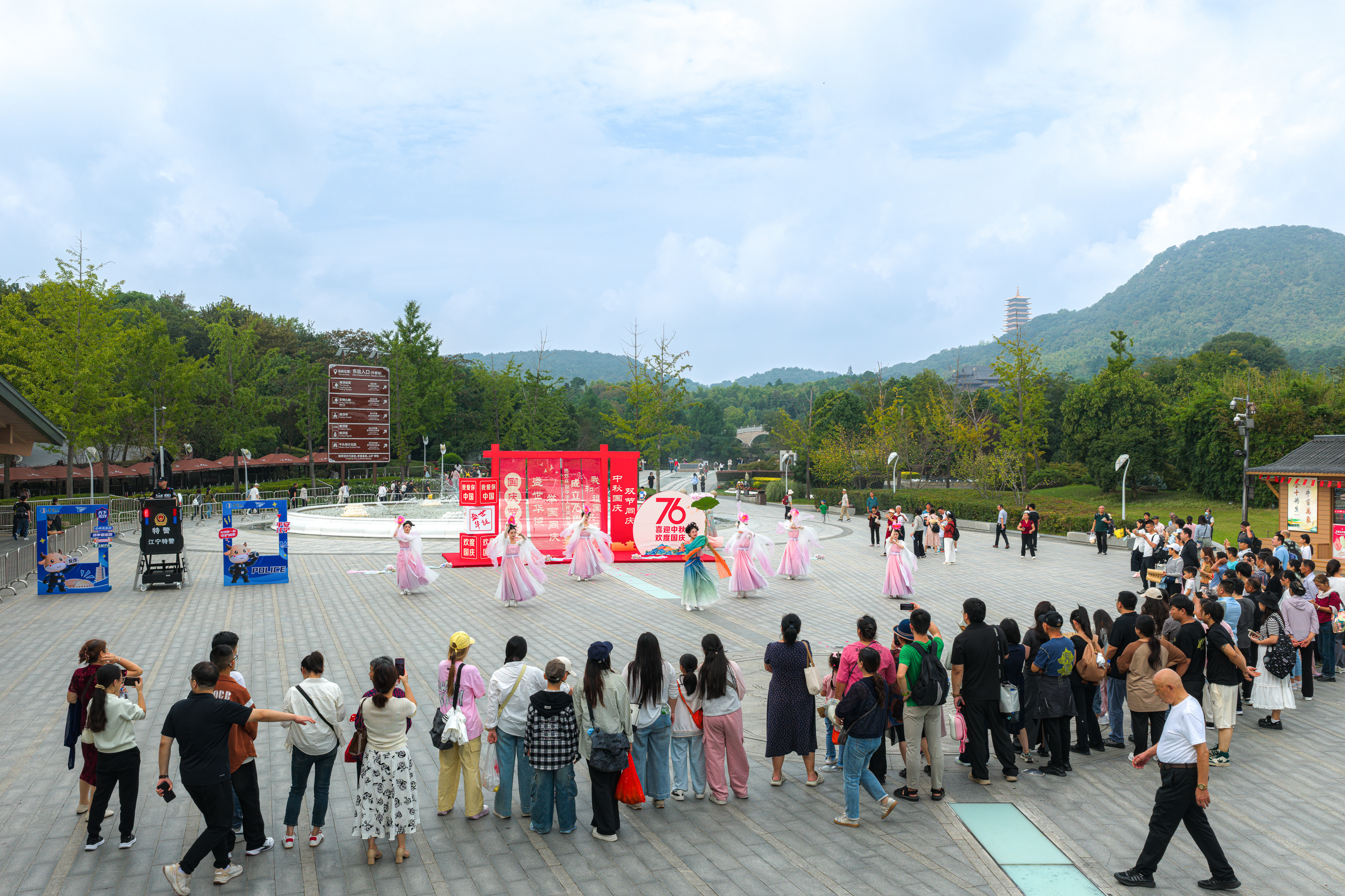 南京牛首山跻身美团国庆热门景区榜单top10