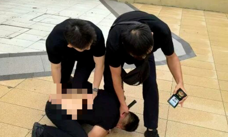 重操旧业贩卖私油，一男子被阜阳警方突击抓获！