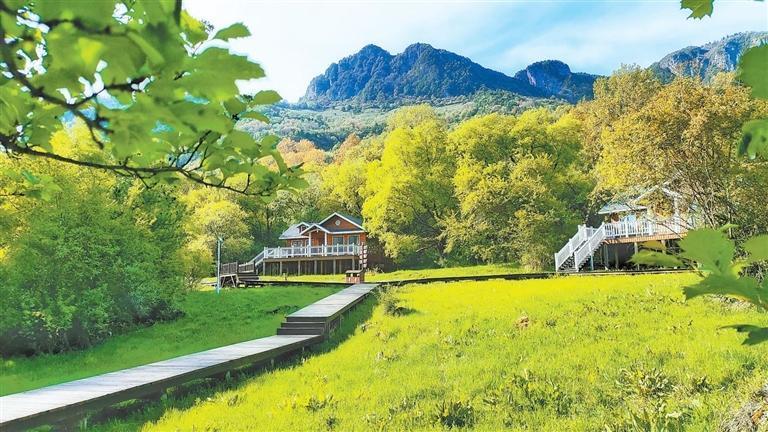 两当县云屏三峡　杨晓