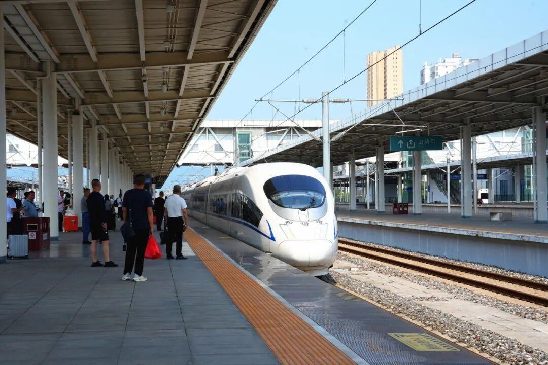 日均加开列车146列！西安铁路局2025年国庆中秋假期运输启动