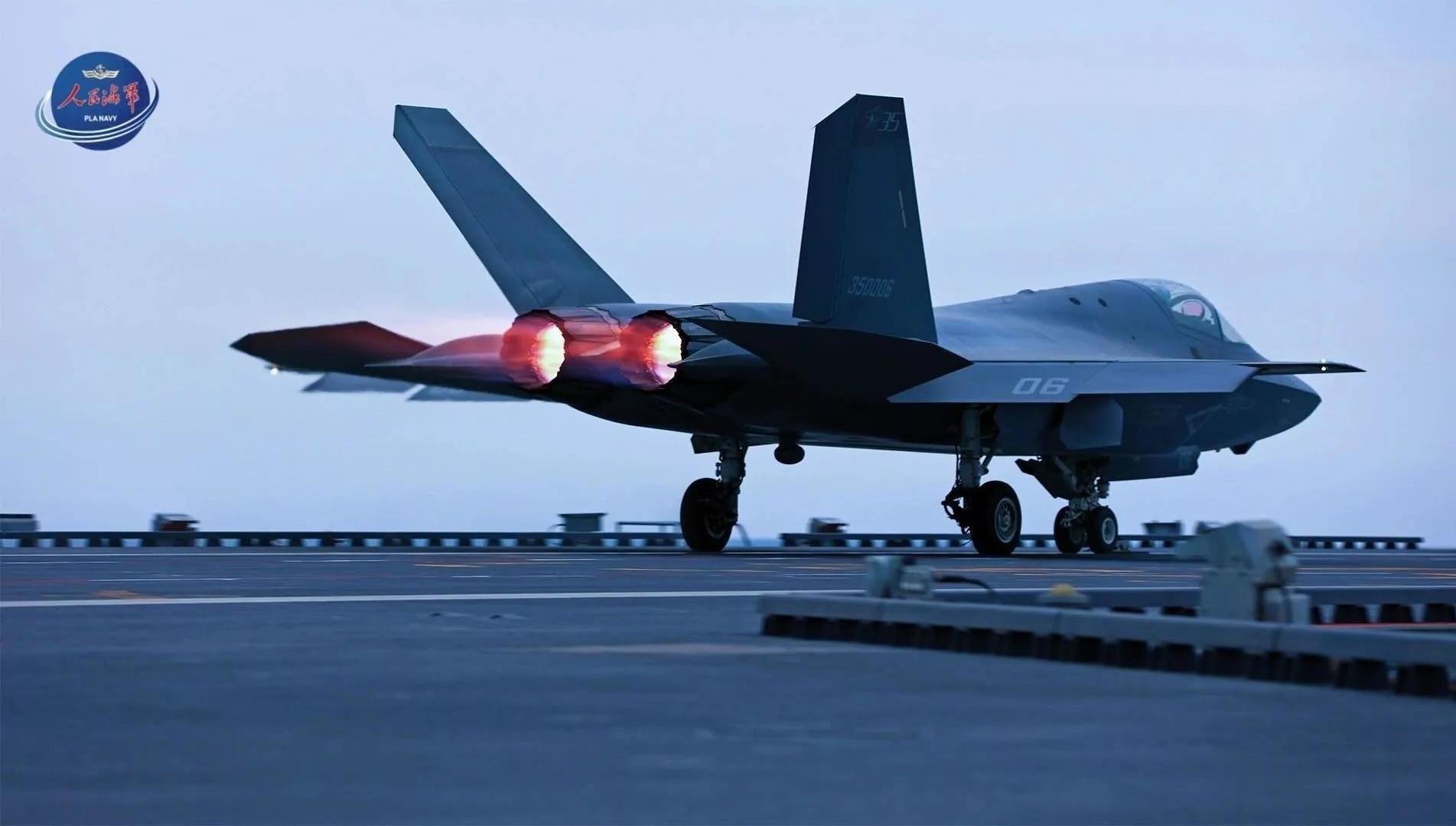 首次亮相閱兵半個月后,空警-600福建艦彈射畫面公布