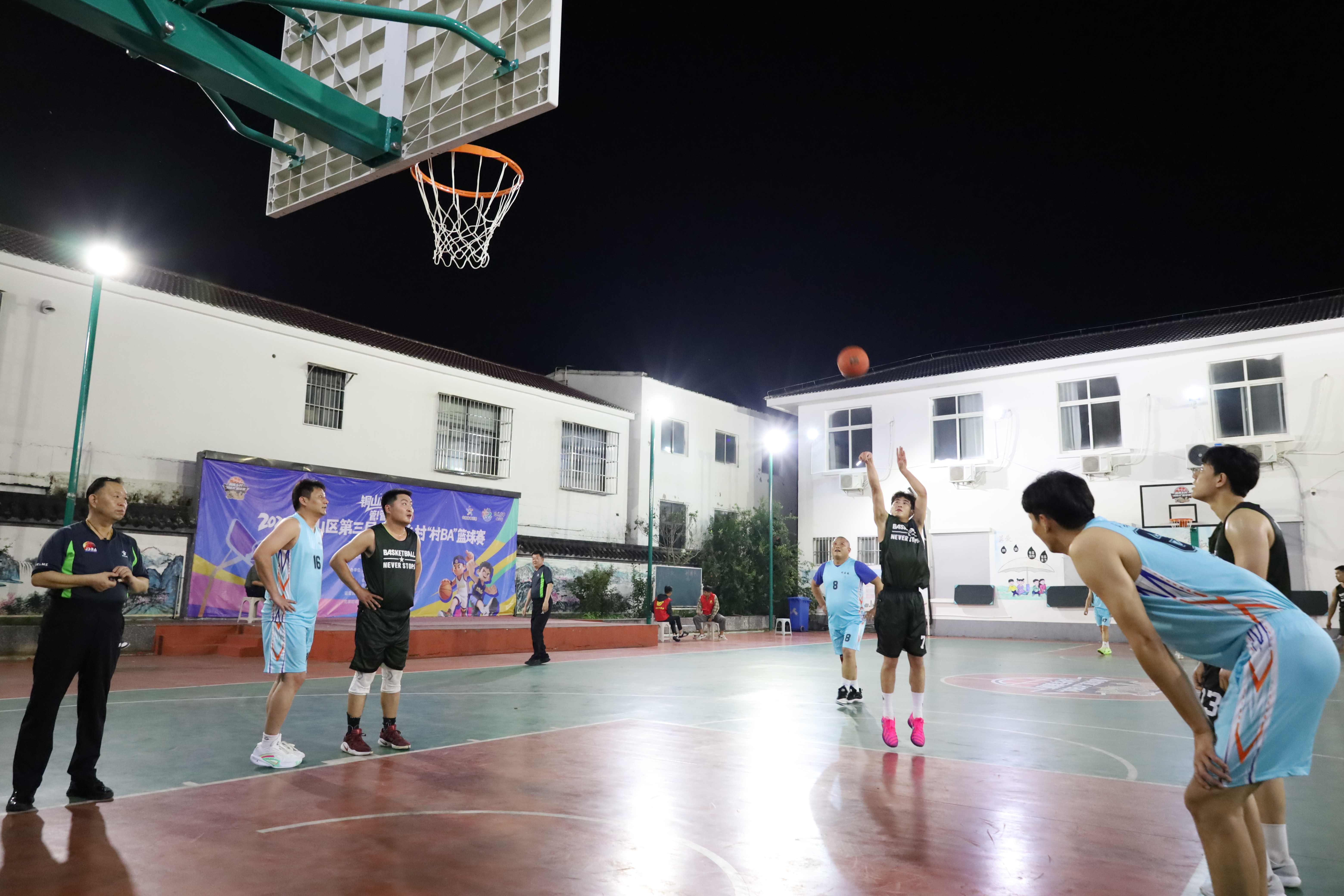 柳泉镇“村BA”打出乡村振兴“好球”:一场赛事串起文旅消费黄金链