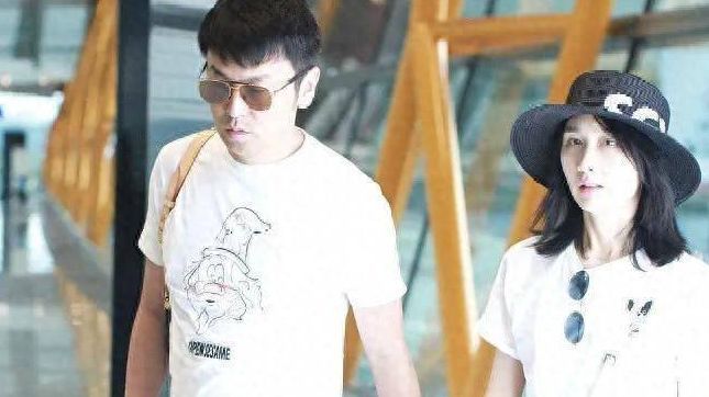 雷佳音老婆带女儿跳热舞封面图