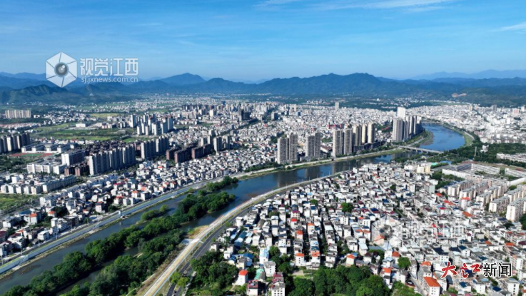 江西遂川：青山连绵、蓝天作幕 视觉江西李建平摄