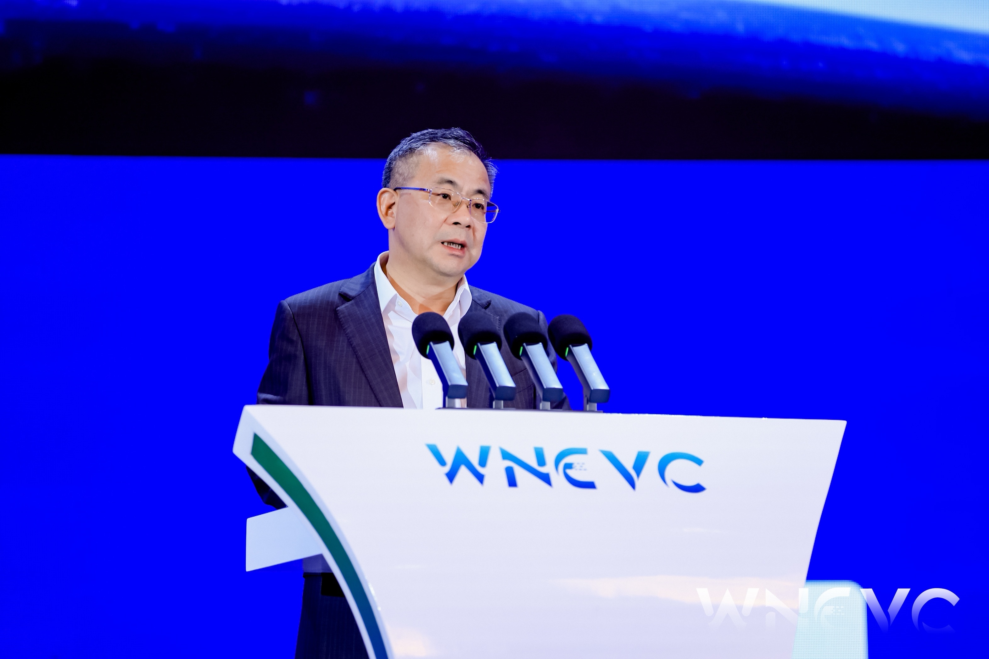 上汽王晓秋：汽车作为高度全球化的产业要坚持开放合作，反对“脱钩断链”