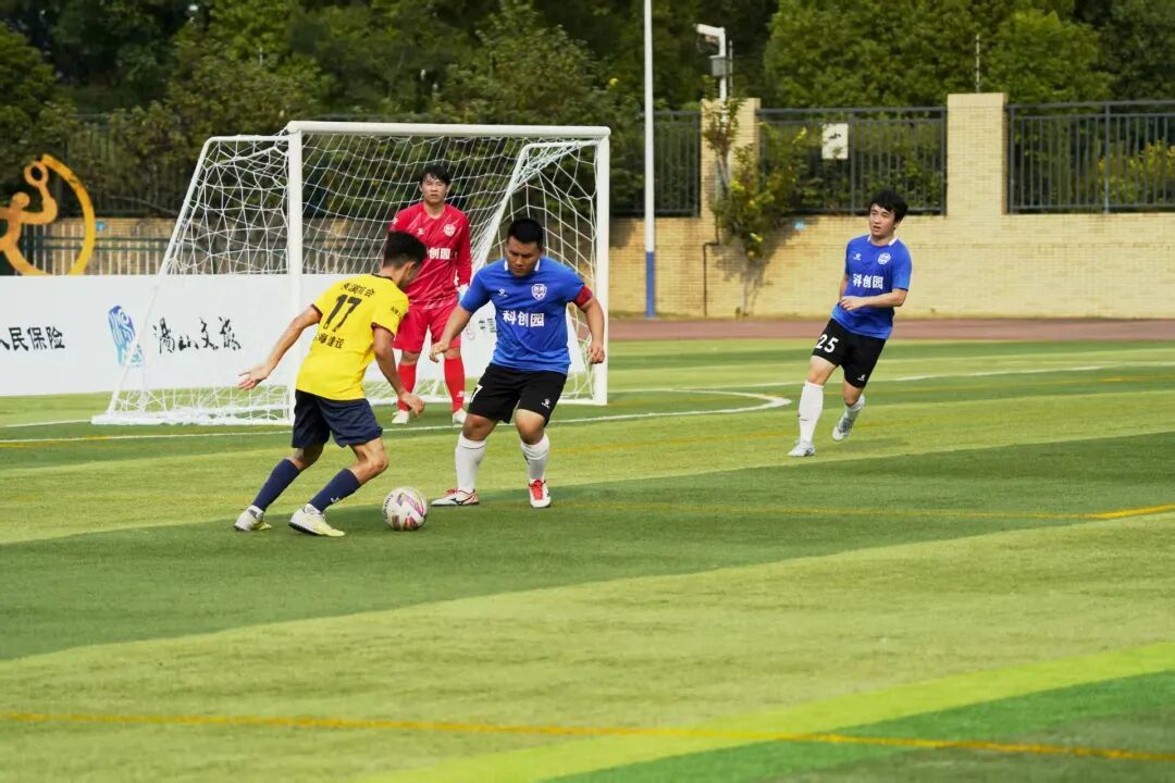 （“小江联赛”现场）