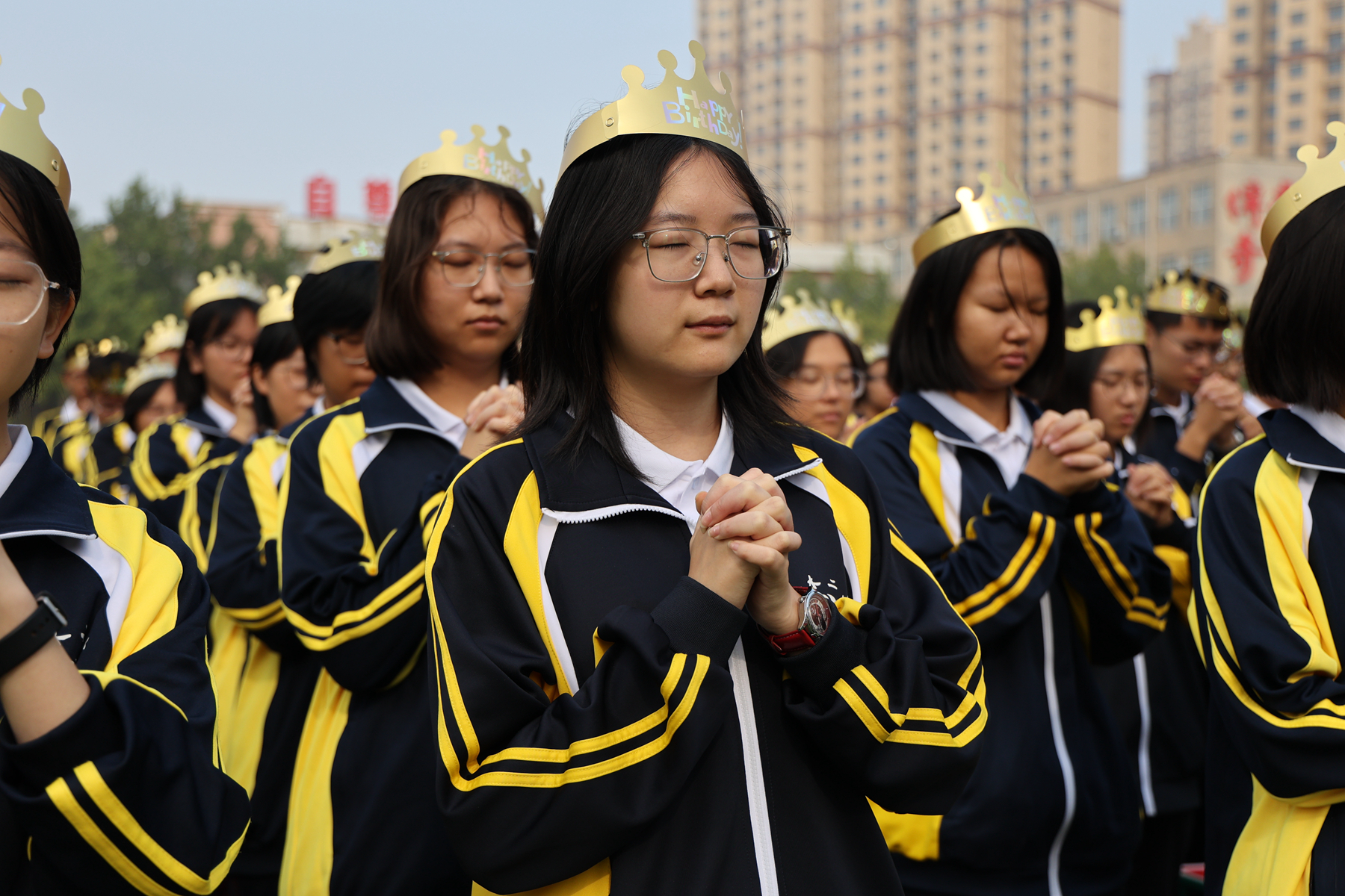 青春聚力,共庆华诞——衡水二中举行“迎国庆,共庆生”主题活动