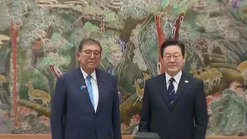 韩日领导人在釜山举行会谈