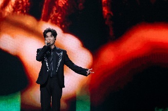 湾区升明月月圆喜相逢 2025大湾区电影音乐晚会现场 陈楚生、欧阳娜娜、闫妮、魏大勋、成方圆亮相封面图