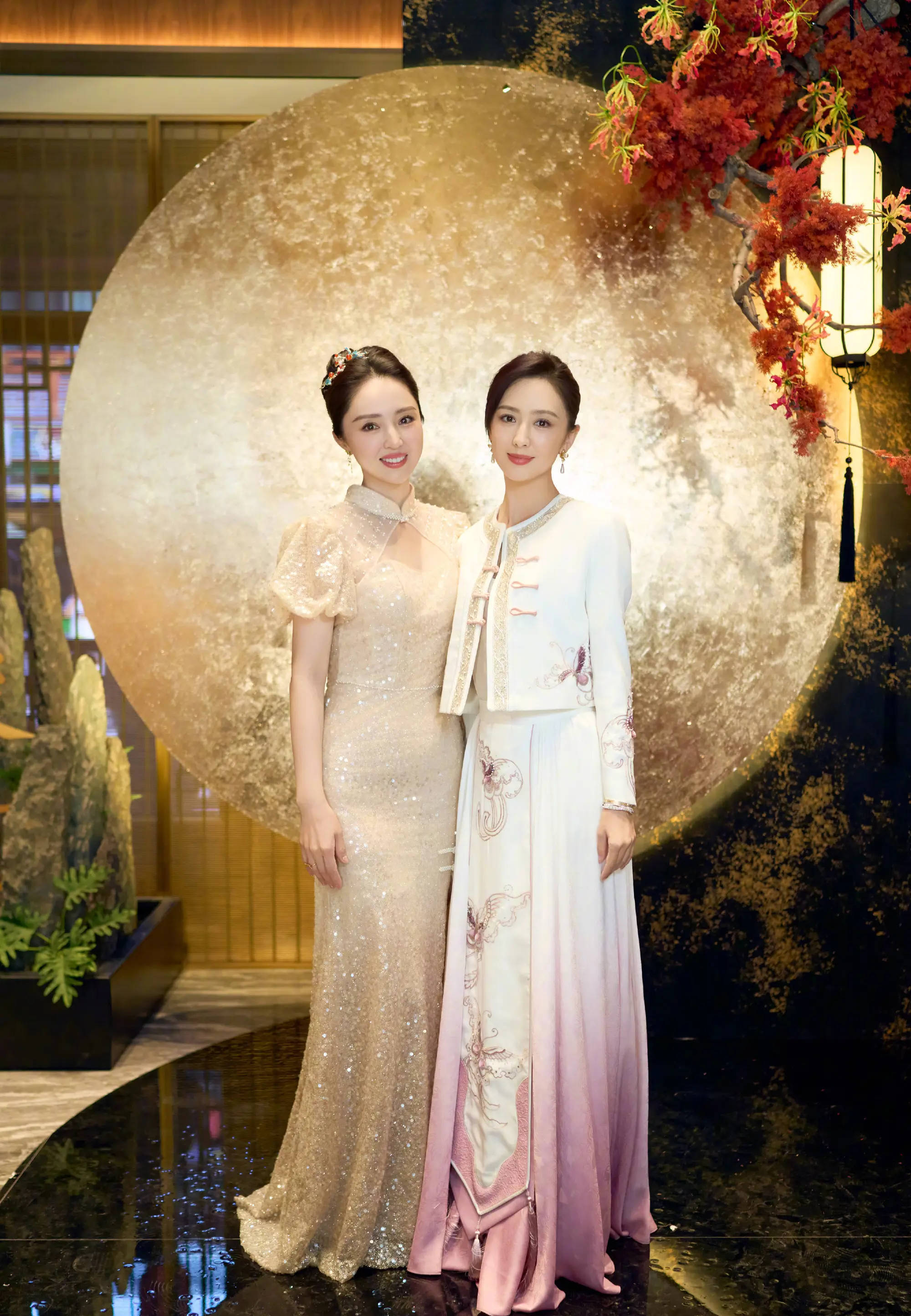 董璇新婚，佟丽娅暖心表态：我这儿永远是你的“娘家港湾”(图1)
