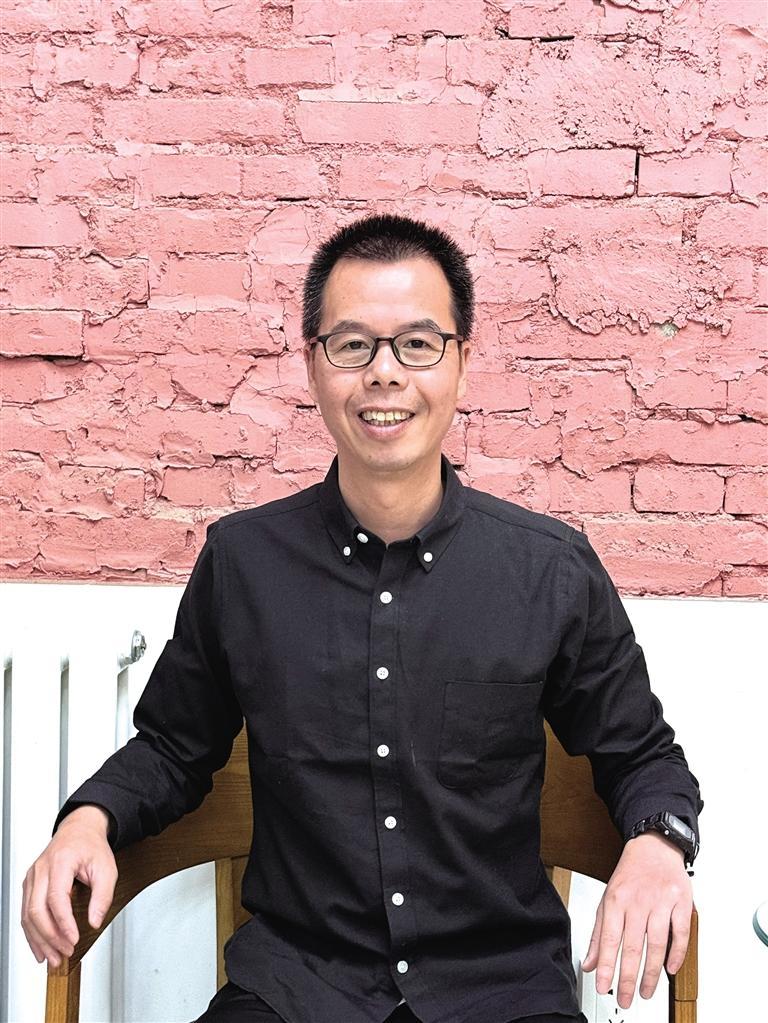 刘奔腾