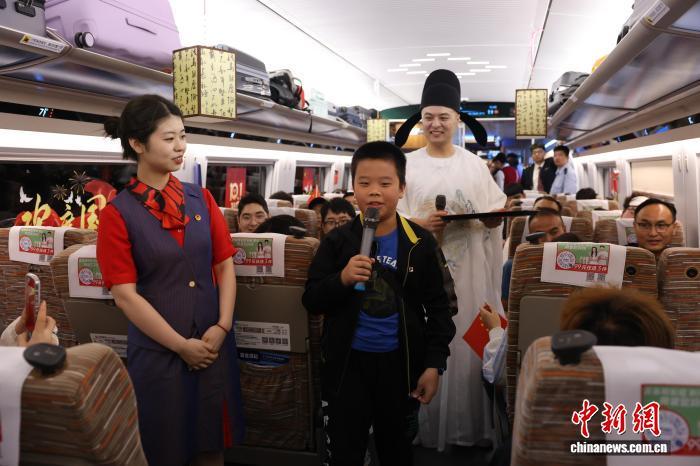 图为活动现场。西安客运段供图