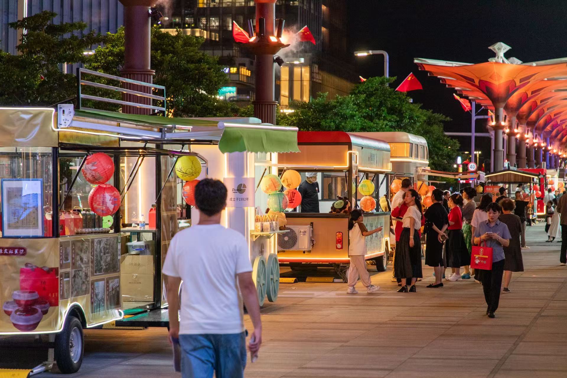 港风前涌，光启湾区！前海国际化港风港味街区正式启幕