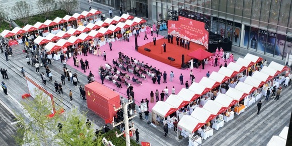 商丘市舉行2025河南“老字號嘉年華”商丘站暨“惠聚金秋&middot;樂購商都”促消費活動