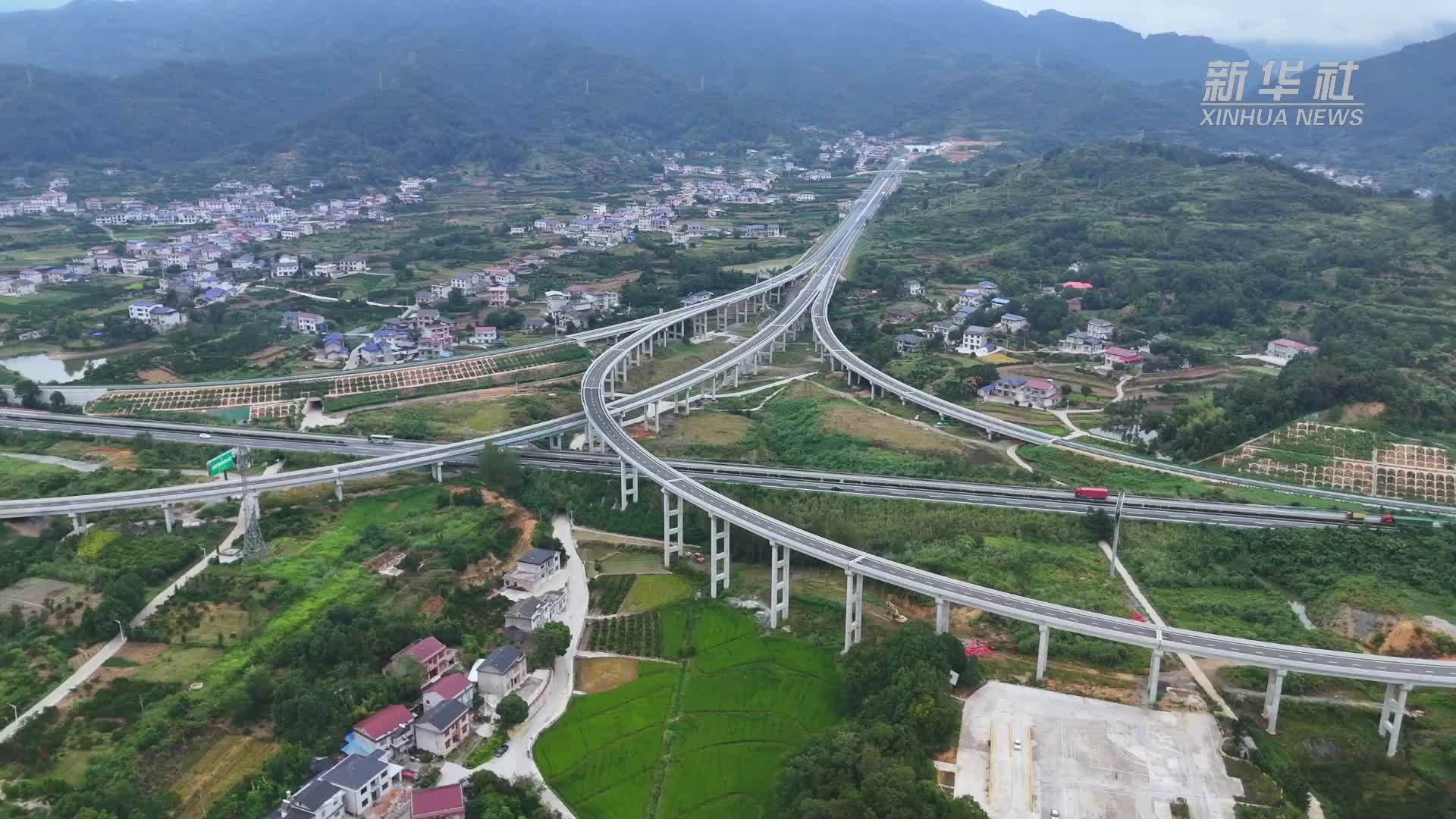 湖南炉慈高速建成通车