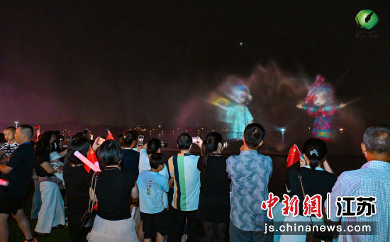 水幕电影。巴城镇供图