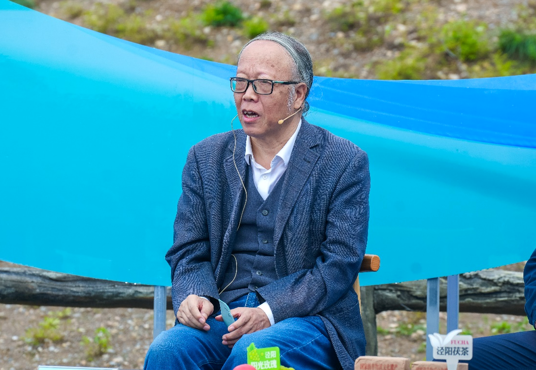 樊志民:西北農林科技大學教授,博士生導師,西北農林科技大學中國農業歷史博物館館長、農業農村部全球重要農業遺產專家委員會委員、央視一套《開講》嘉賓。