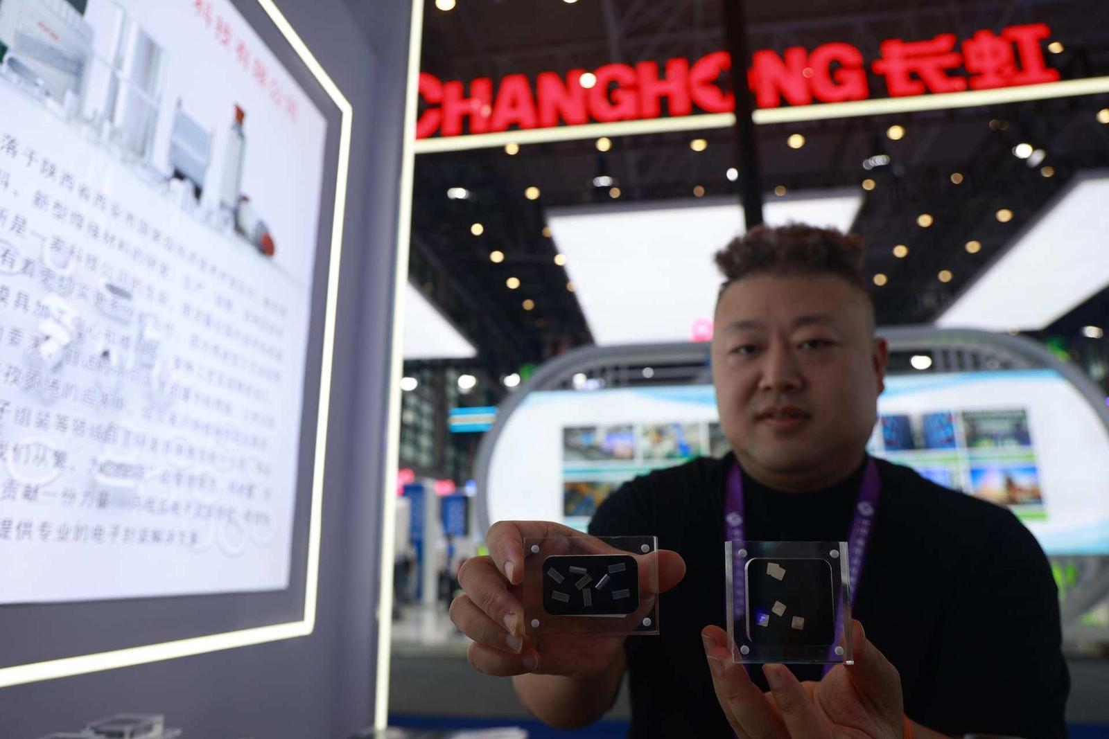 陕西图灵电子展示带来新品