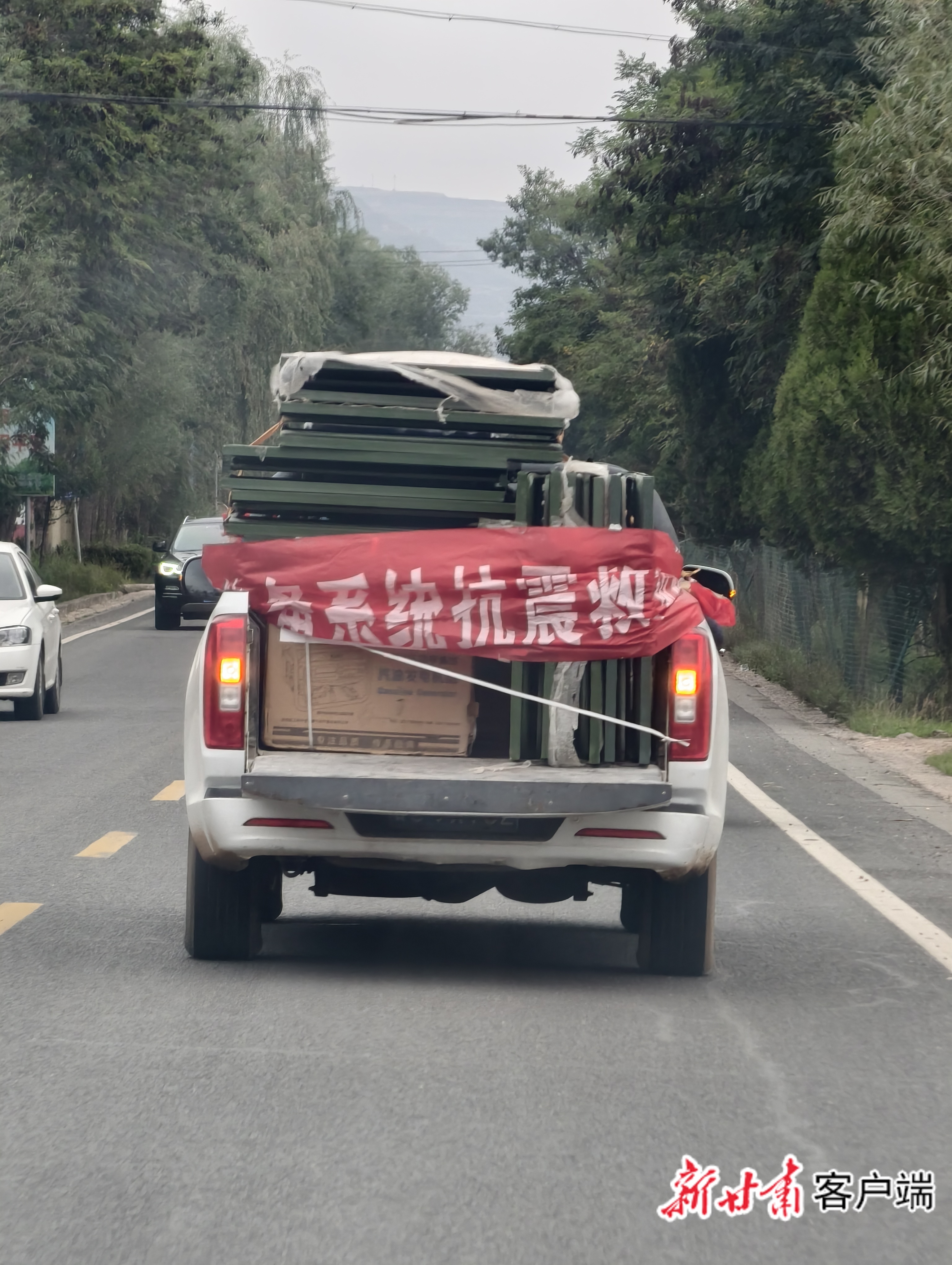 环兰各收费站设置应急通道 全力保障救灾力量快速通行