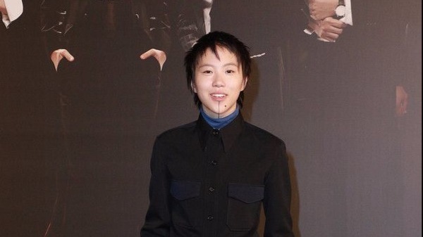 王菲万万没想到，28岁的女儿窦靖童，会以这种理由嫌弃亲爹窦唯封面图