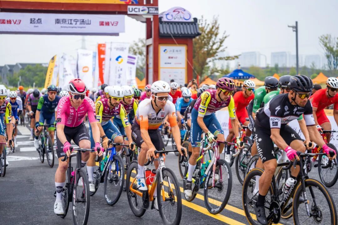 （环太湖国际公路自行车赛）