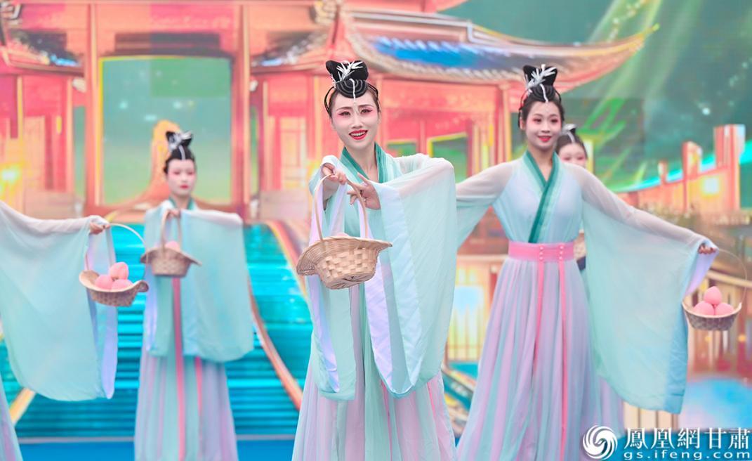 现场文艺演出精彩纷呈