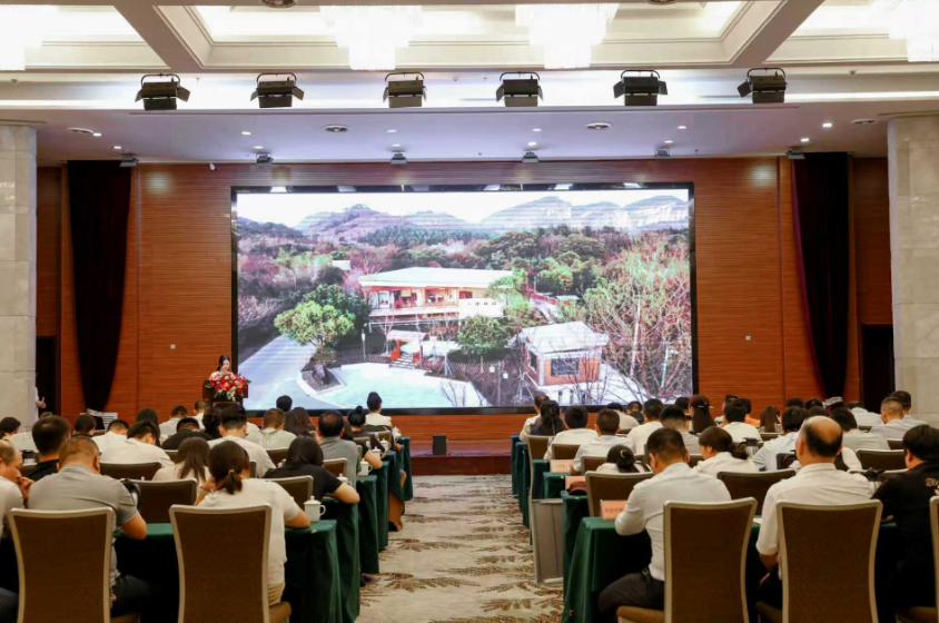 龙虎山景区发布七大文旅新品 精品民宿同步授牌