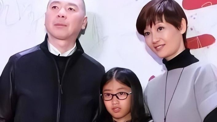 58岁老成了这样，冯小刚夫人徐帆，深受流言困扰，如今终于澄清了封面图