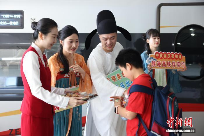 图为活动现场。西安客运段供图