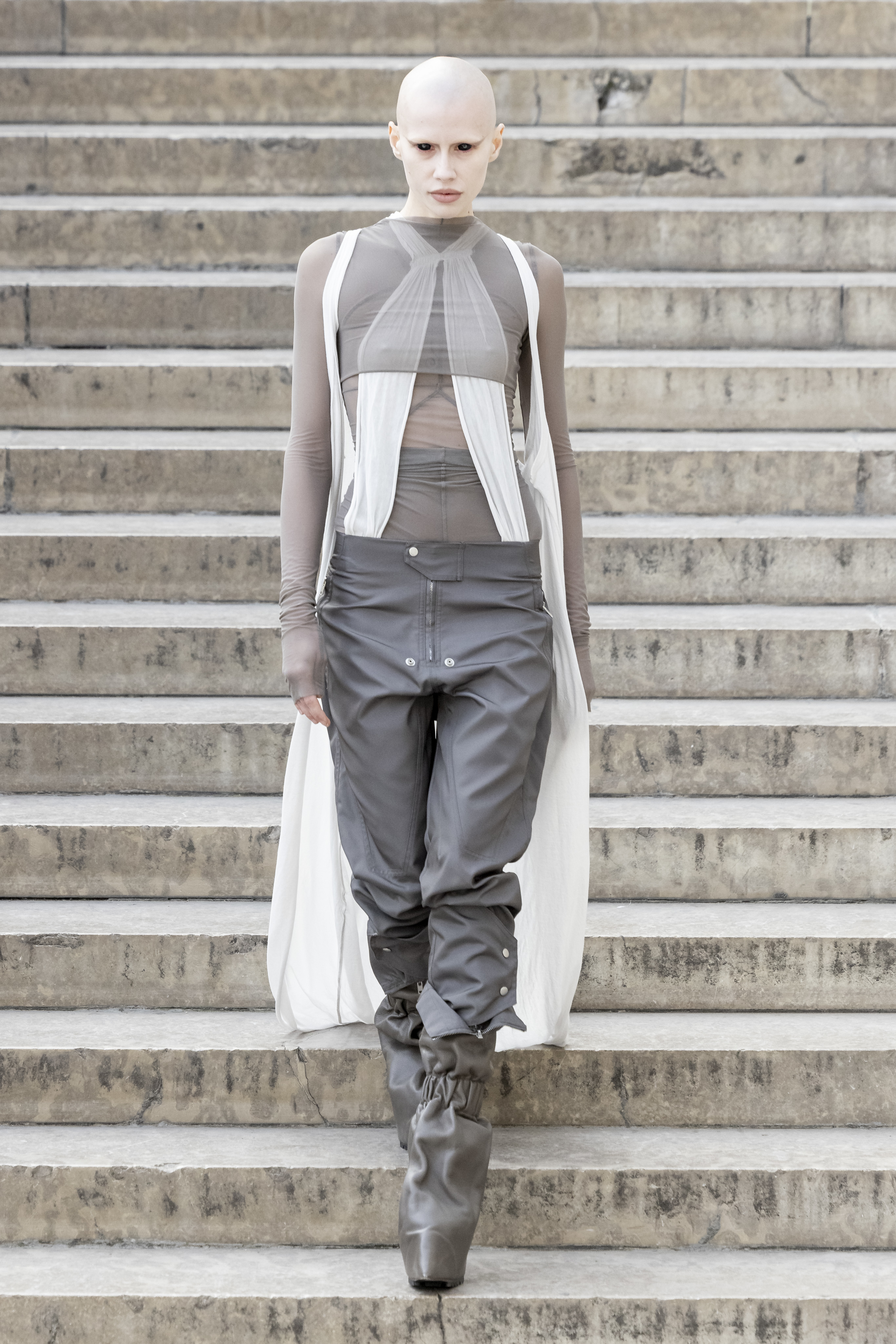 RICK OWENS SS26女装秀《TEMPLE》