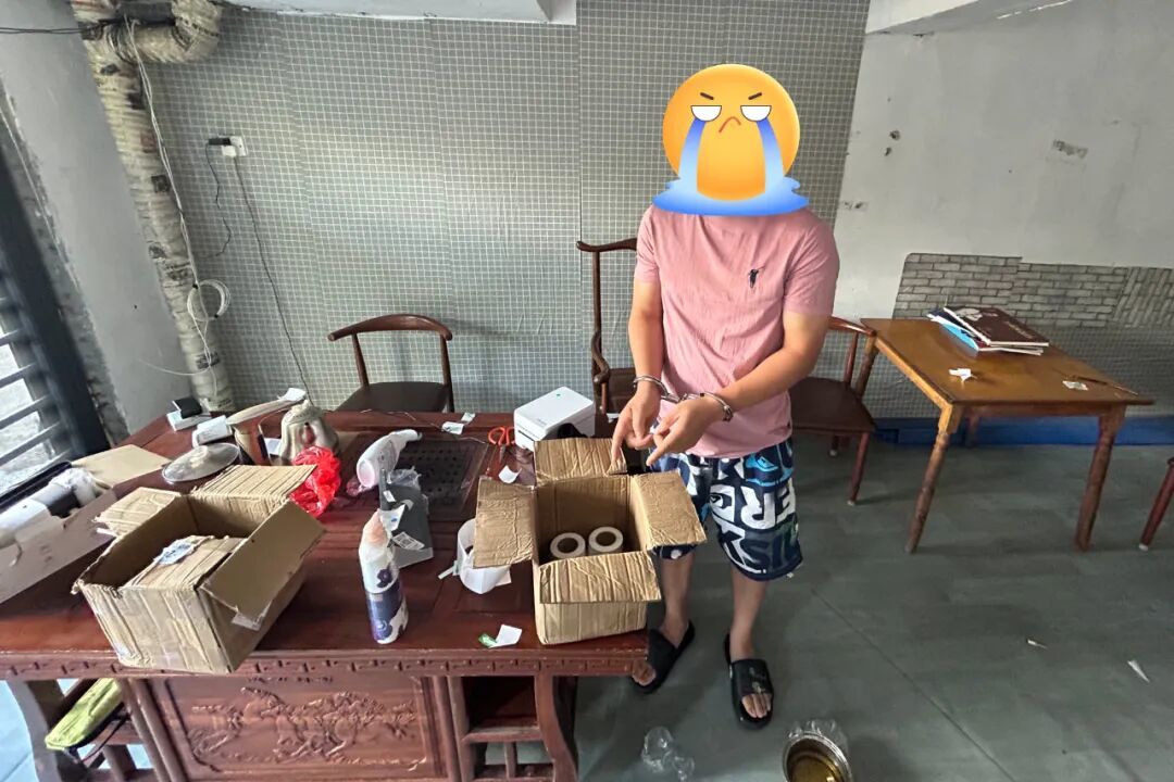 （违法人员指认作案工具）