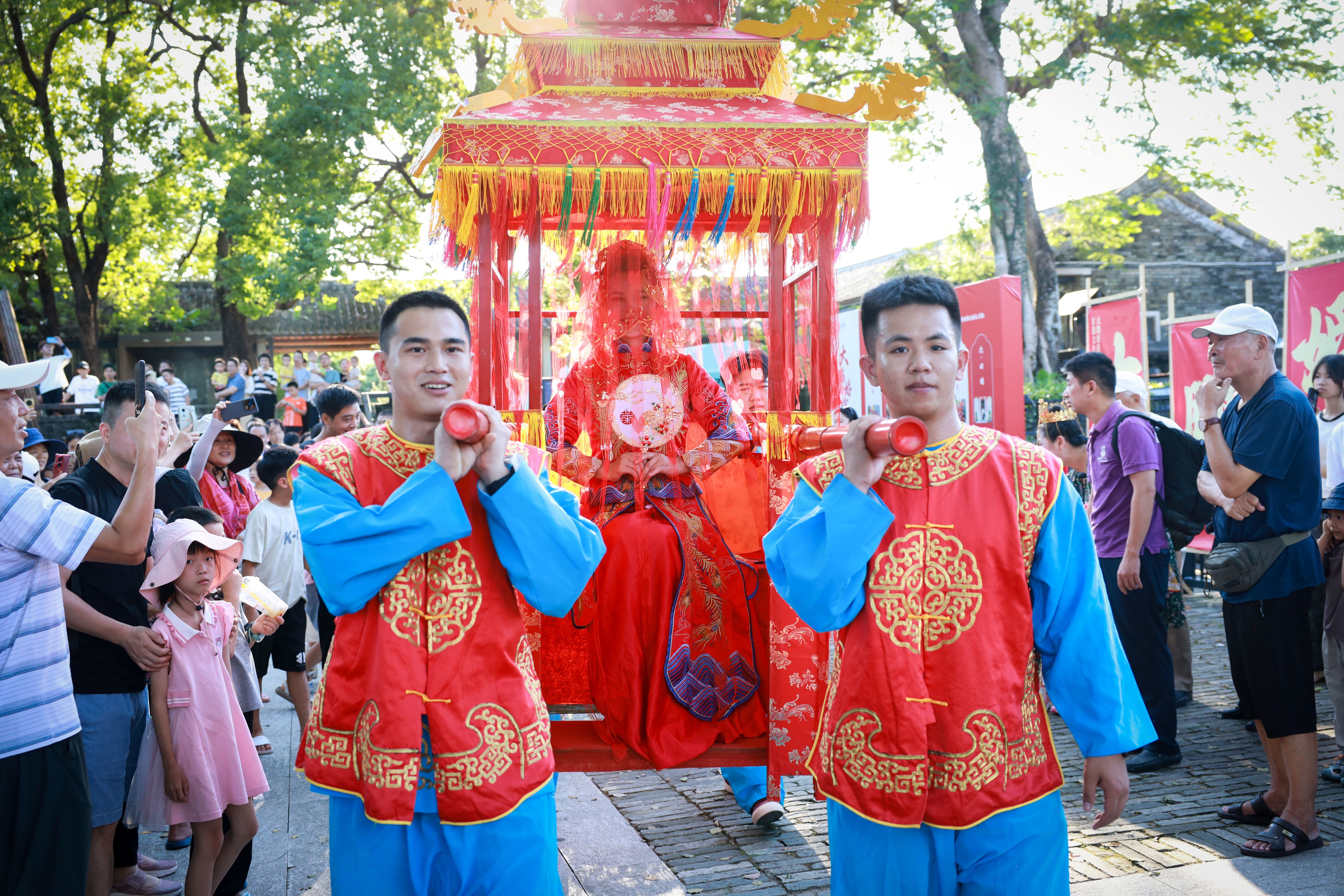 “非遗+旅游”深度融合 大鹏婚俗体验解锁文化传承新玩法