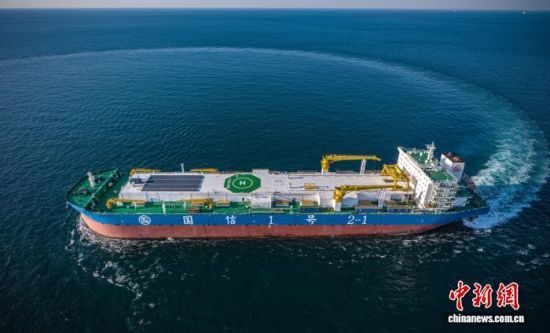 正在作业中的“国信1号2-1”。(资料图,青岛国信集团供图)