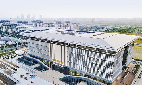 9月26日拍摄的雄安图书馆。本报记者 刘光昱摄