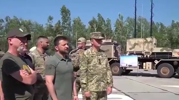 乌克兰向美国提出900亿美元武器需求