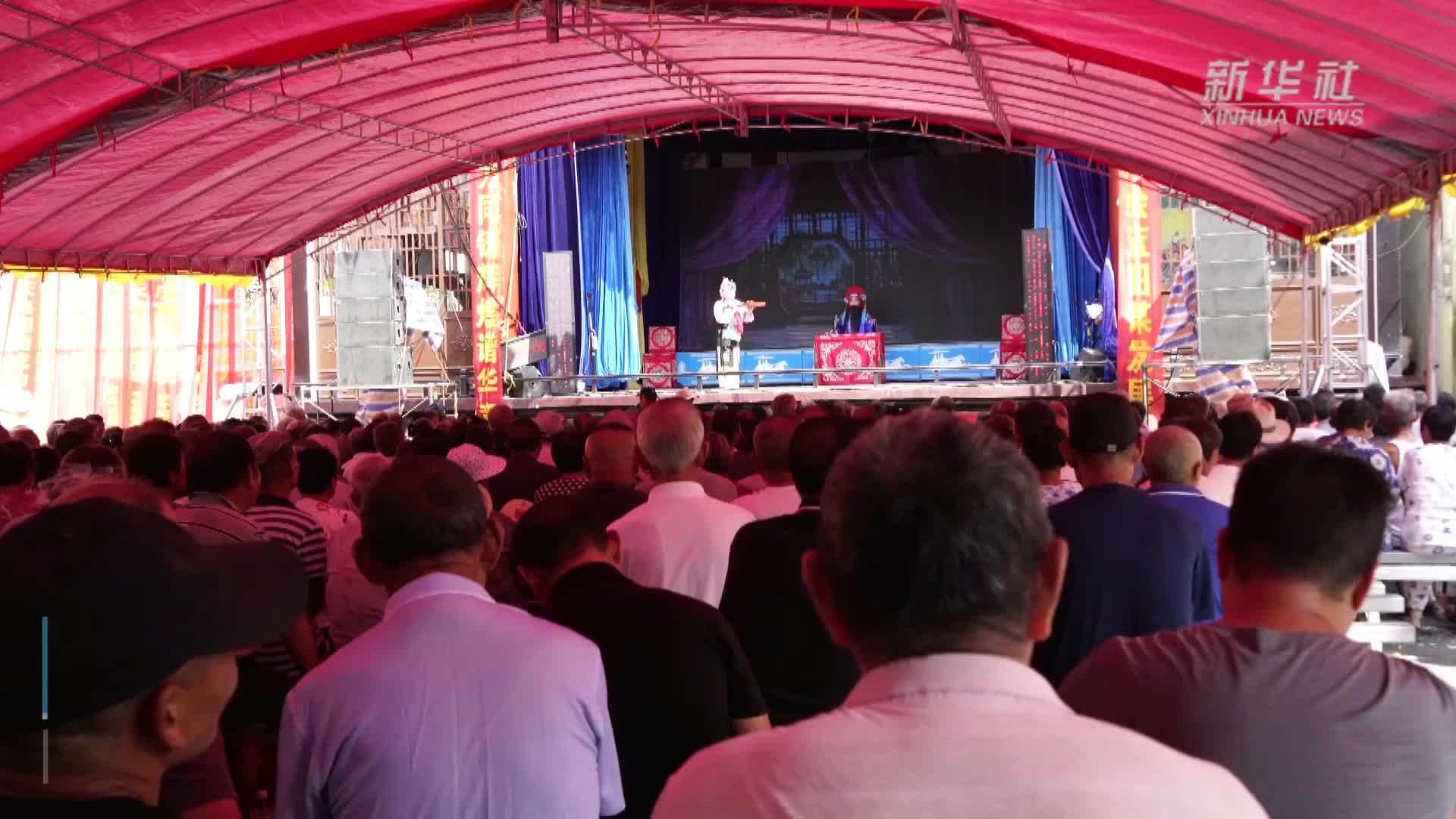 江西鄱阳：赣剧大戏送到村 文化盛宴暖民心