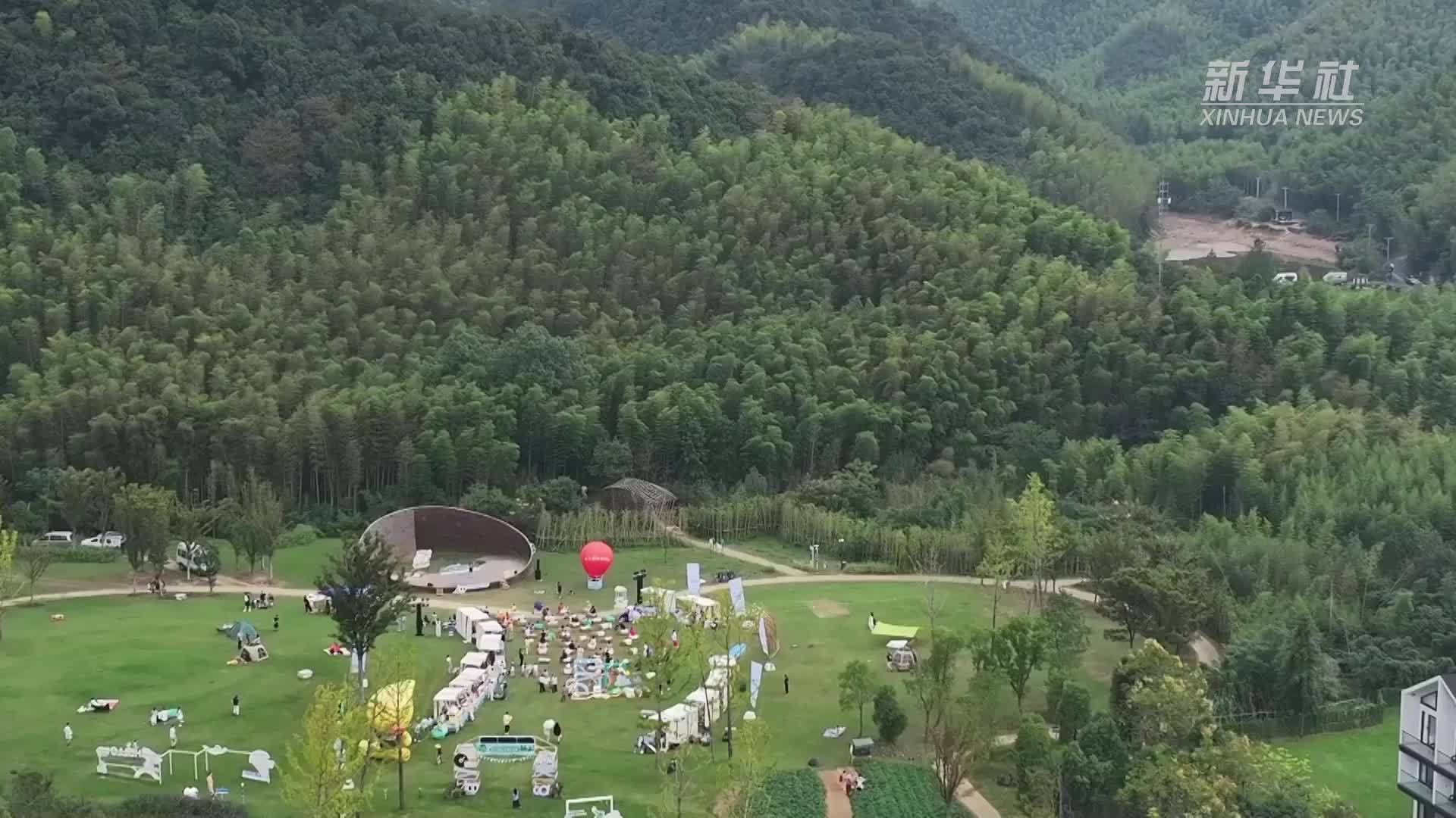 “双节”假日观察｜自然人文交融，火热“乡村游”激活假日消费新引擎