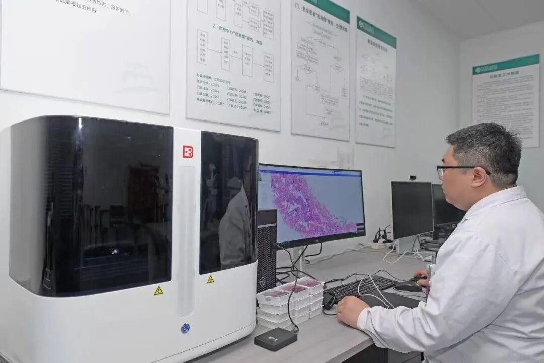 市一院医生使用人工智能辅助诊断